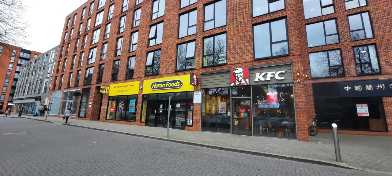Double Bedroom In Liverpool Exterior foto